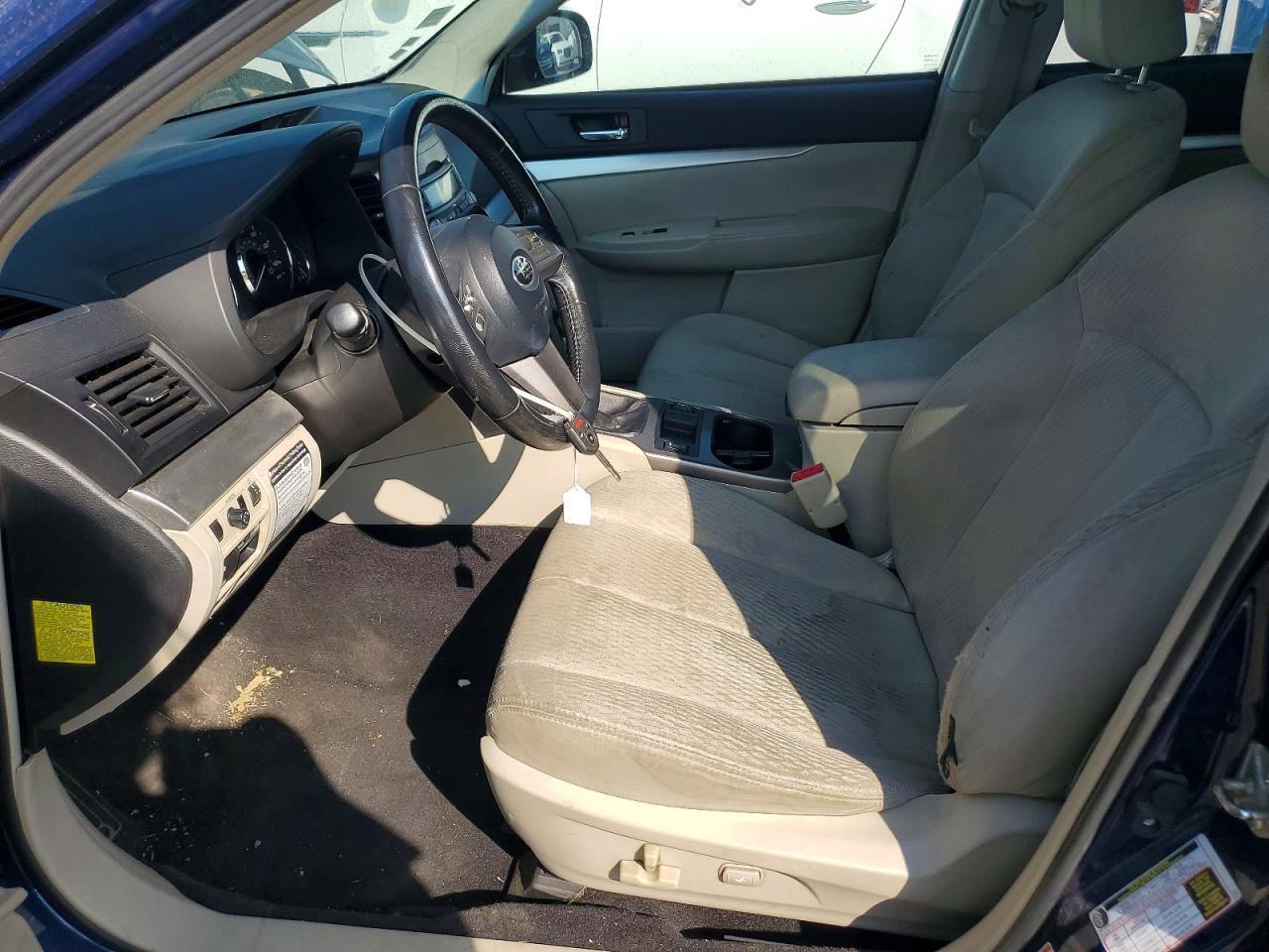 2010 SUBARU OUTBACK 2.5I PREMIUM — Фото 7 из 13