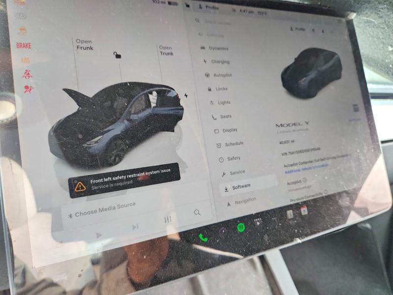 2025 TESLA MODEL Y — Фото 9 из 14