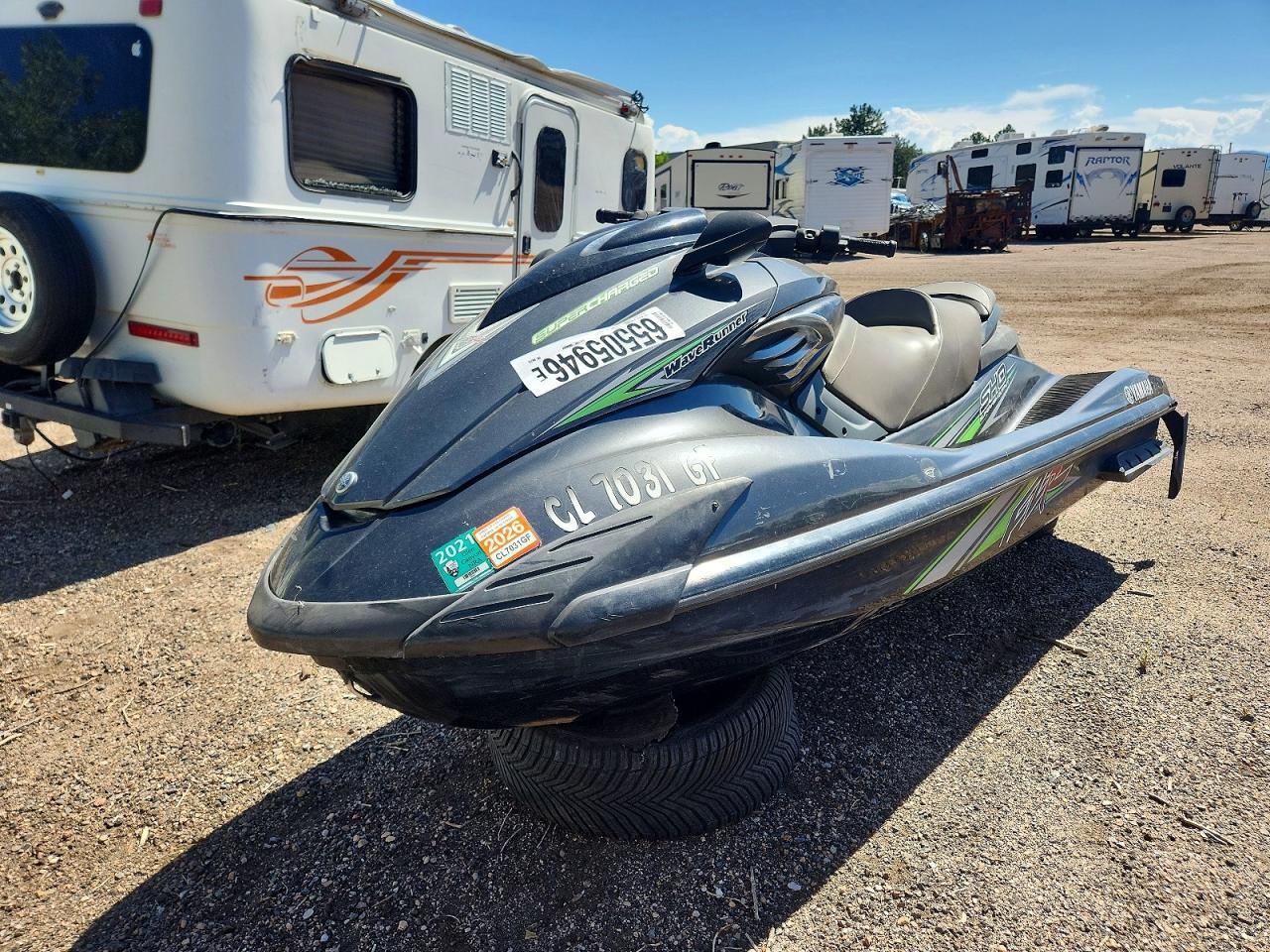 USYAMA4089E313 2013 YAMAHA WAVE RUNNER FZR photo no. 2