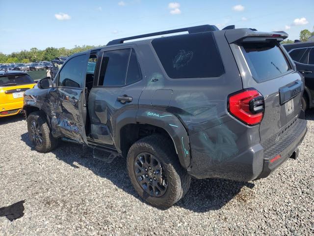 2025 TOYOTA 4RUNNER SR5 — Фото 2 из 13