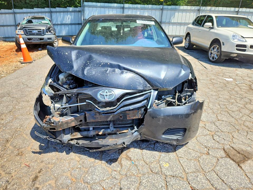 2010 TOYOTA CAMRY LE — Фото 5 из 12