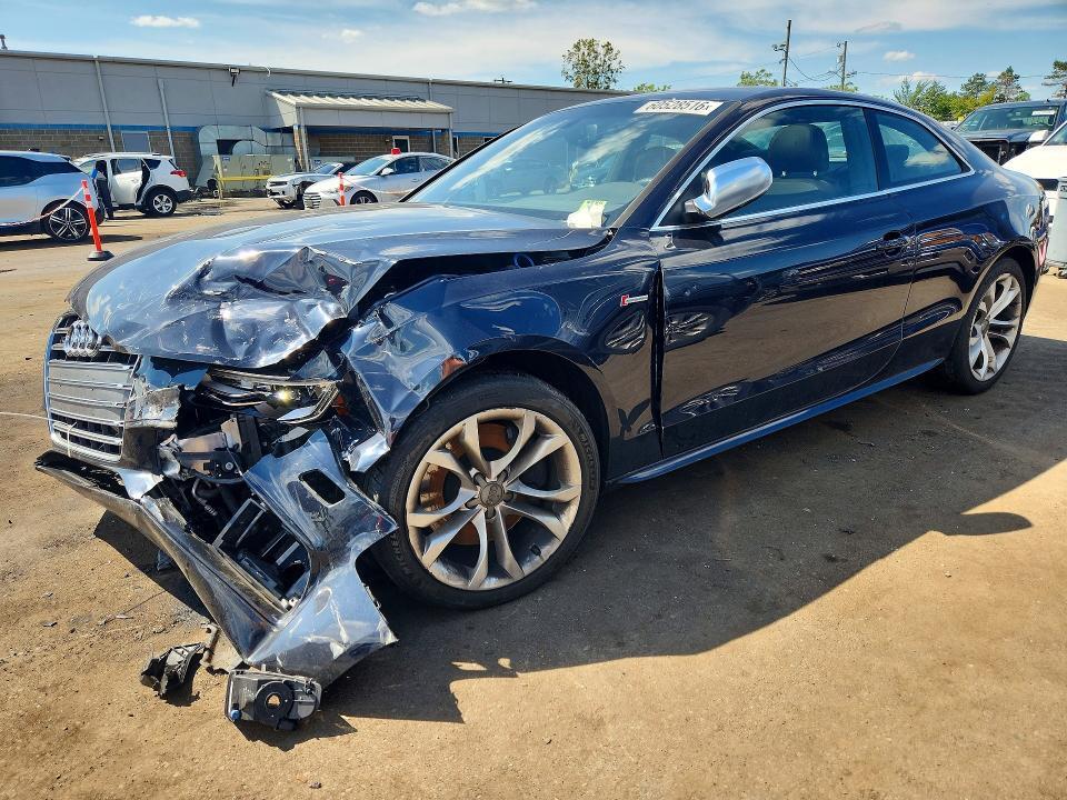 2014 AUDI S5 WAUVGAFR4EA055109