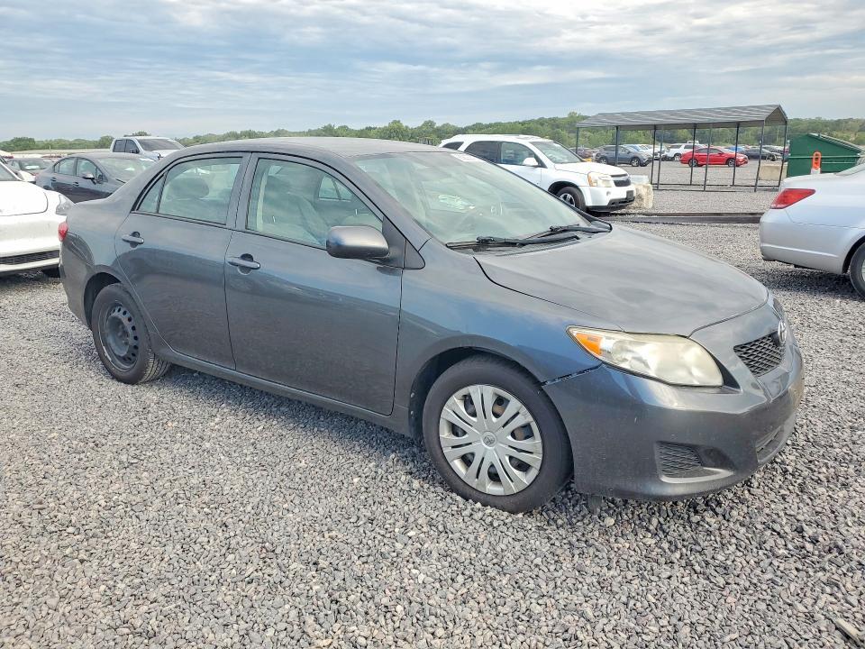 2010 TOYOTA COROLLA LE — Фото 4 из 12