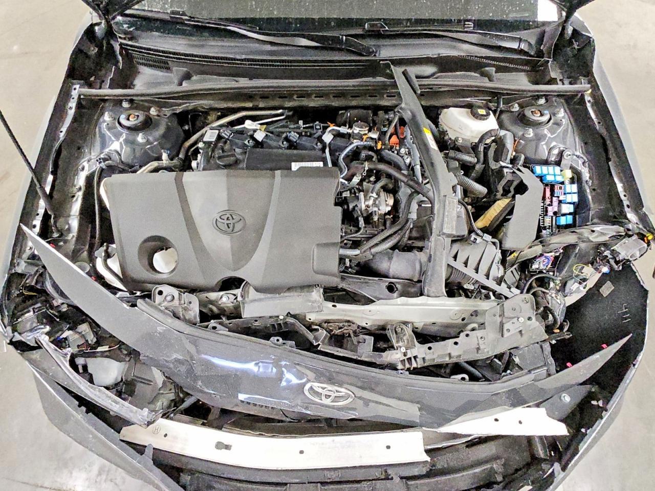 2025 TOYOTA CAMRY SE — Фото 11 из 12