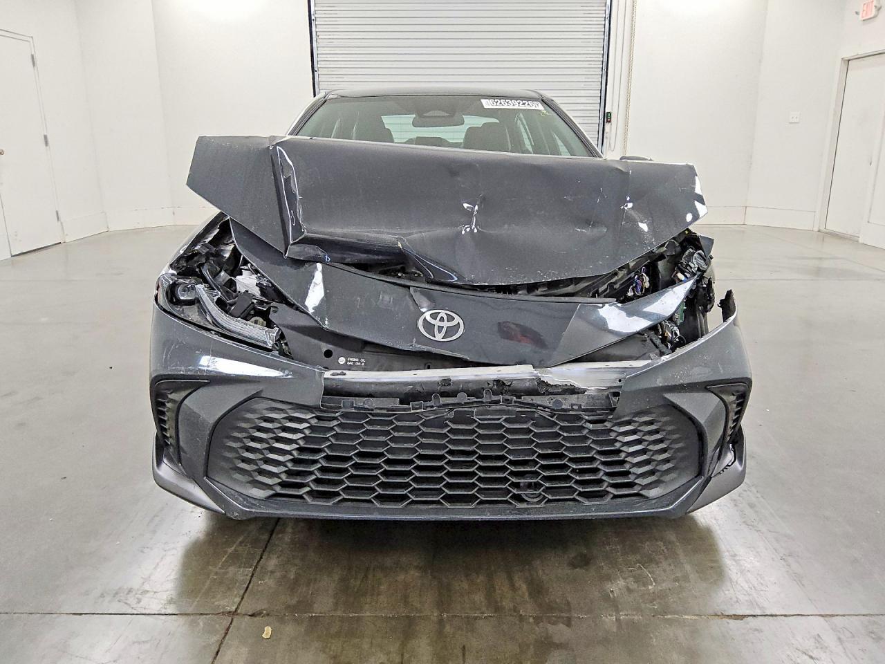 2025 TOYOTA CAMRY SE — Фото 5 из 12