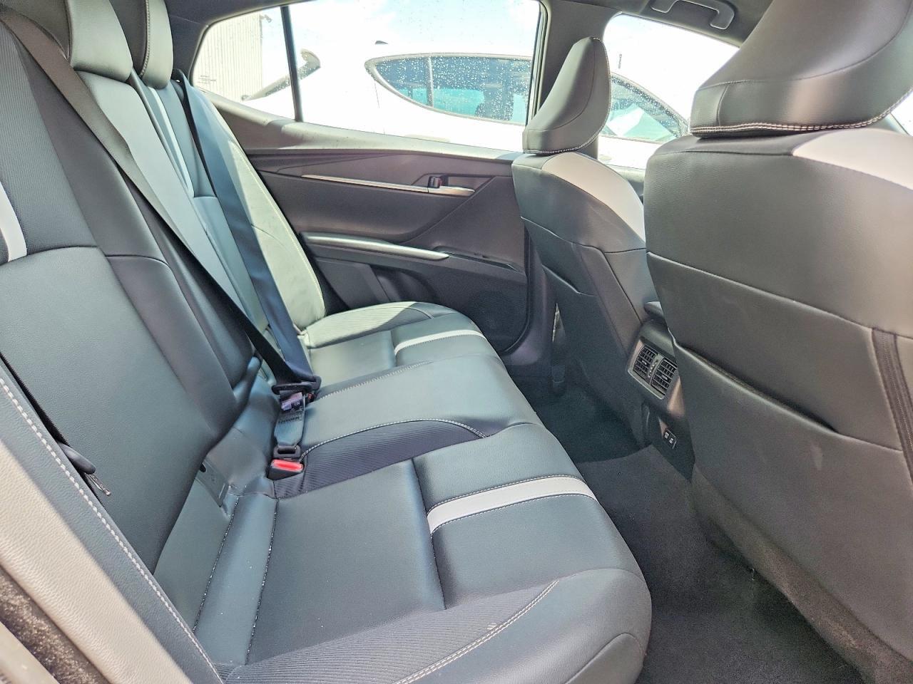 2025 TOYOTA CAMRY SE — Фото 10 из 12