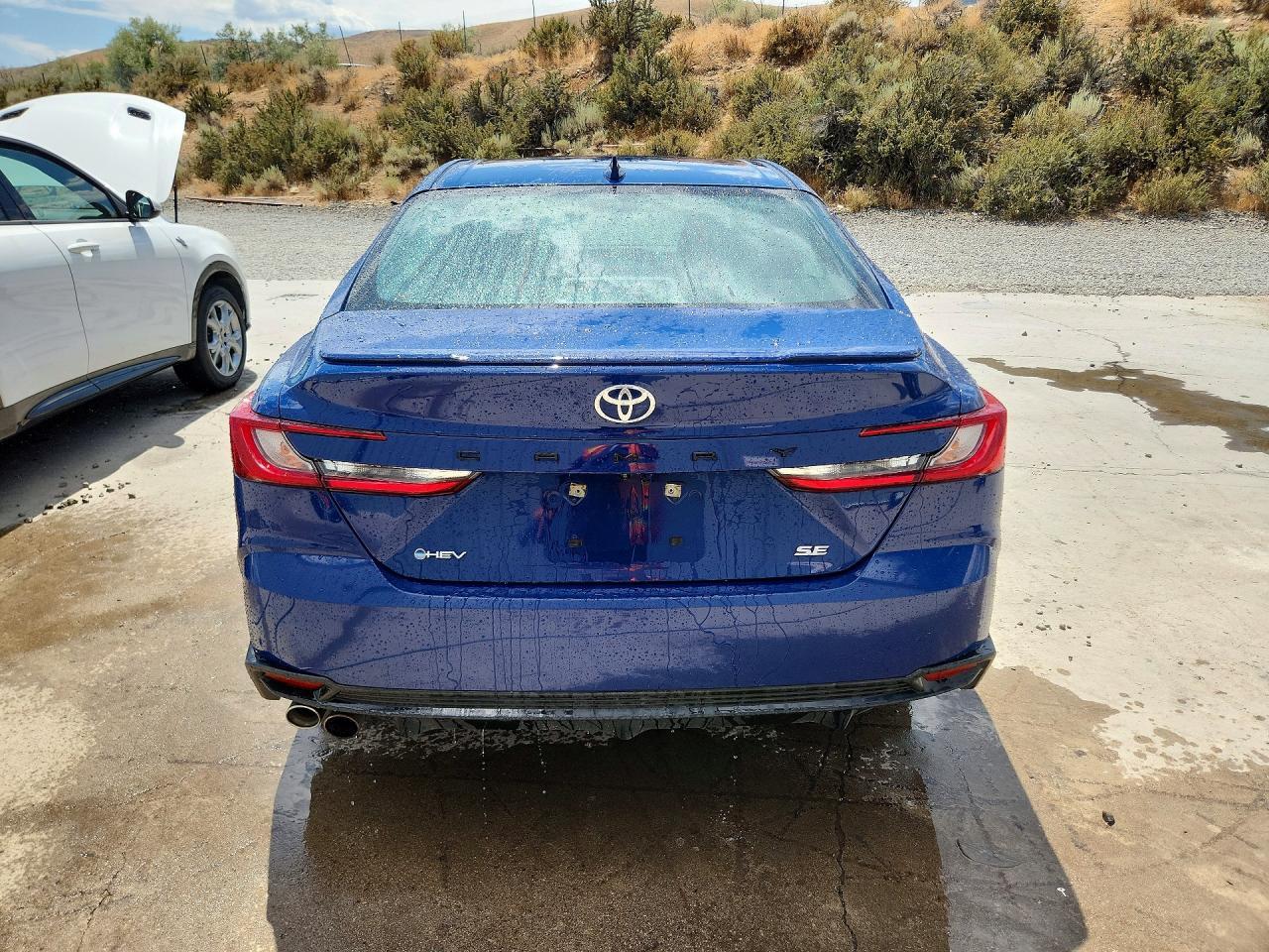 2025 TOYOTA CAMRY SE — Фото 6 из 12