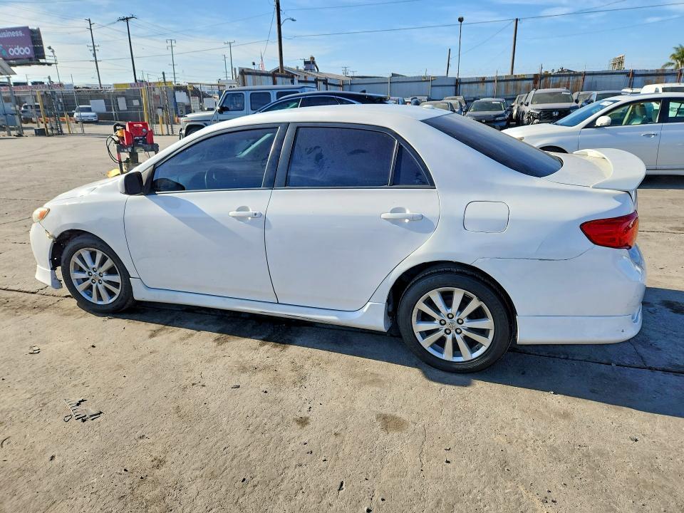 2010 TOYOTA COROLLA S — Фото 2 из 12