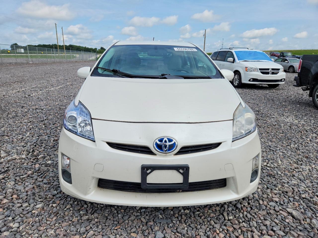 2010 TOYOTA PRIUS IV — Фото 5 из 12