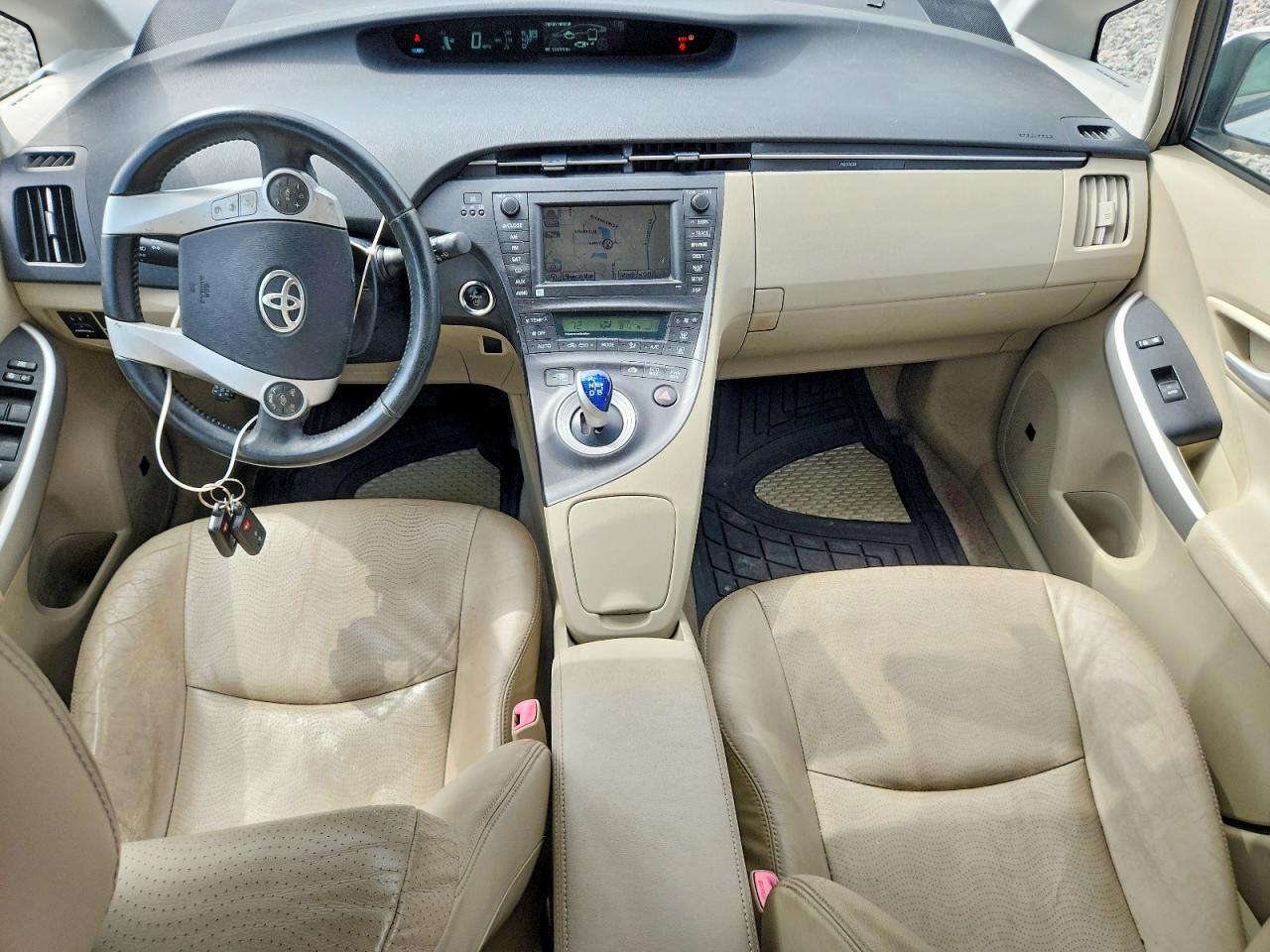 2010 TOYOTA PRIUS IV — Фото 8 из 12