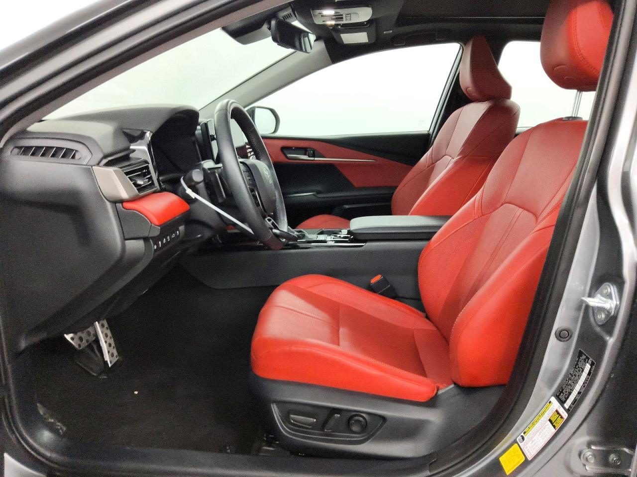 2025 TOYOTA CAMRY XSE — Фото 7 из 12
