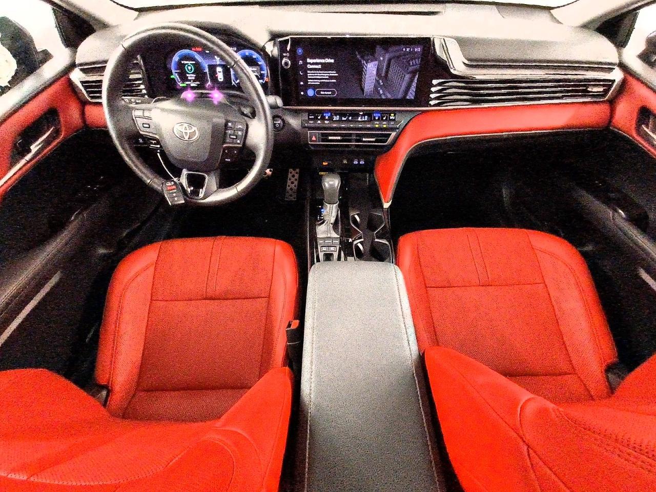 2025 TOYOTA CAMRY XSE — Фото 8 из 12