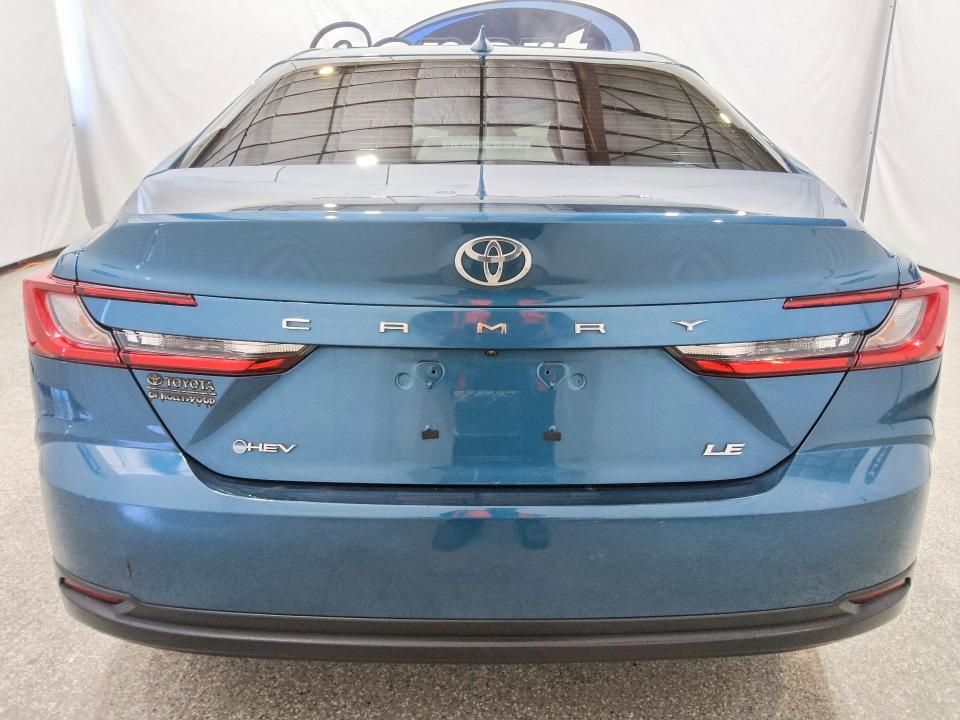 2025 TOYOTA CAMRY LE — Фото 6 из 14