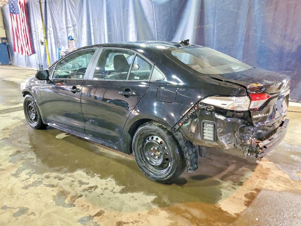2025 TOYOTA COROLLA LE — Фото 2 из 13