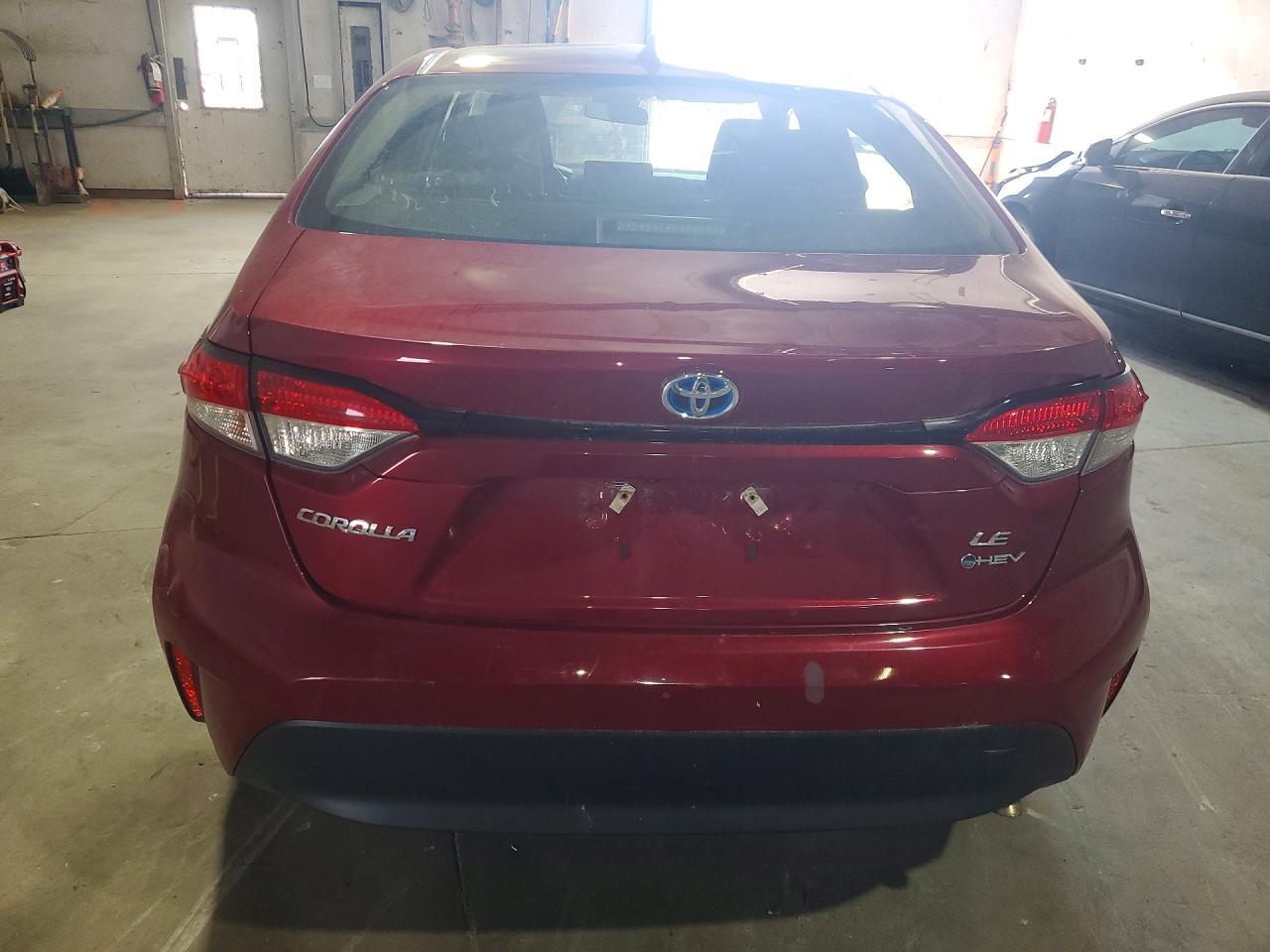 2025 TOYOTA COROLLA HYBRID LE — Фото 6 из 12