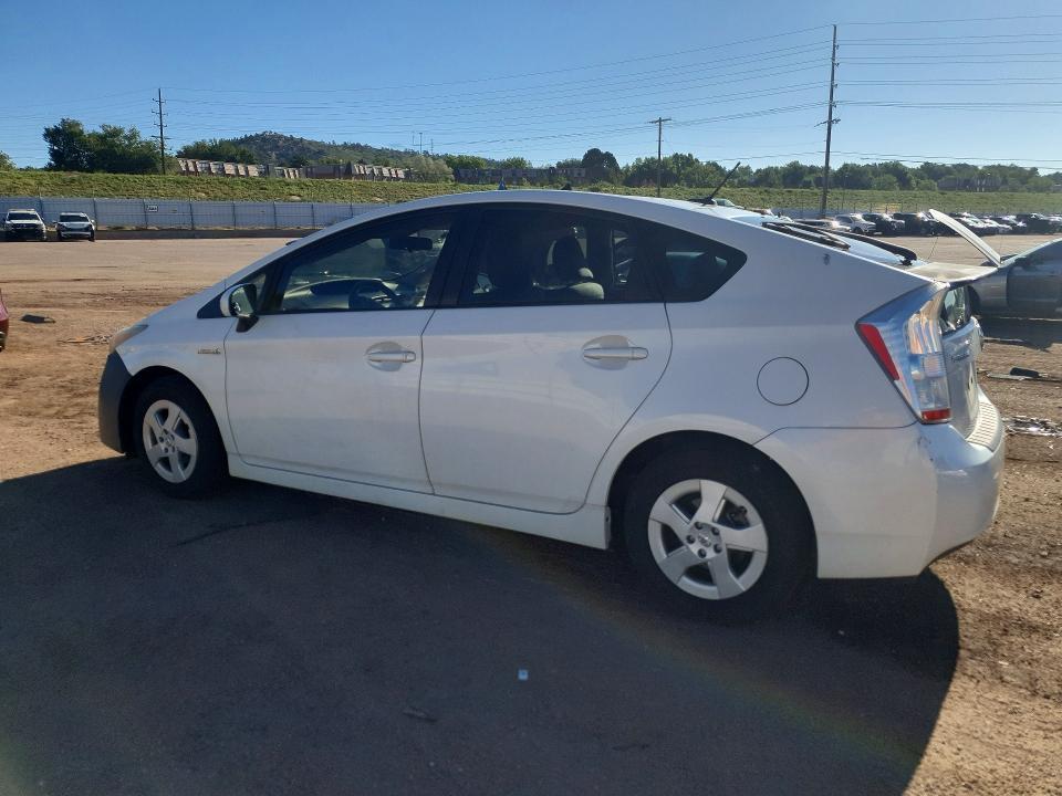 2010 TOYOTA PRIUS II — Фото 2 из 12