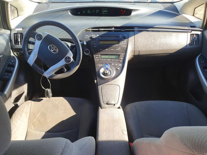 2010 TOYOTA PRIUS II — Фото 8 из 12