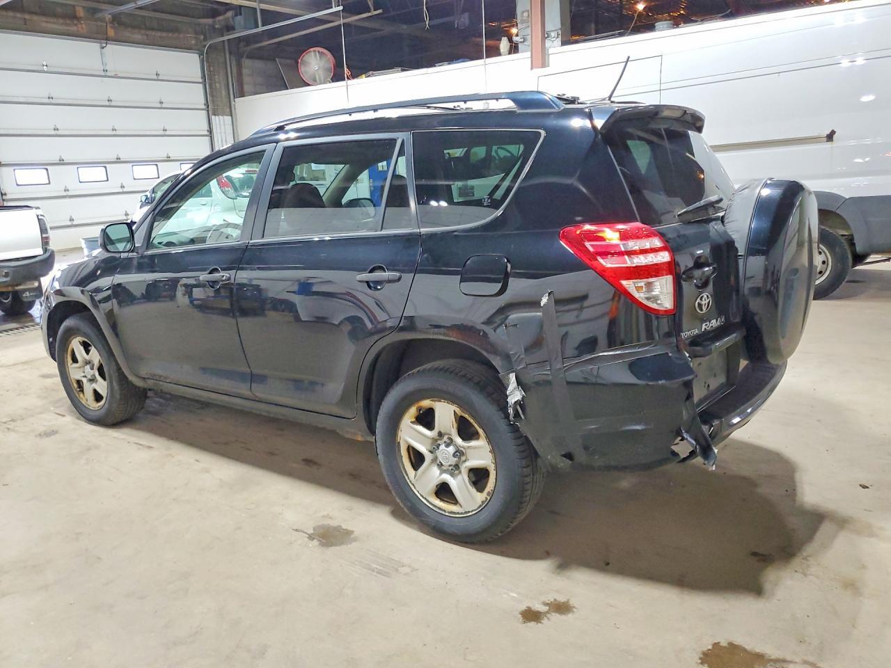 2010 TOYOTA RAV4 BASE — Фото 2 из 13