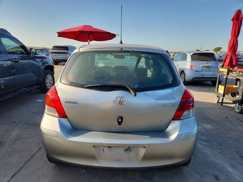 2010 TOYOTA YARIS BASE — Фото 6 из 12