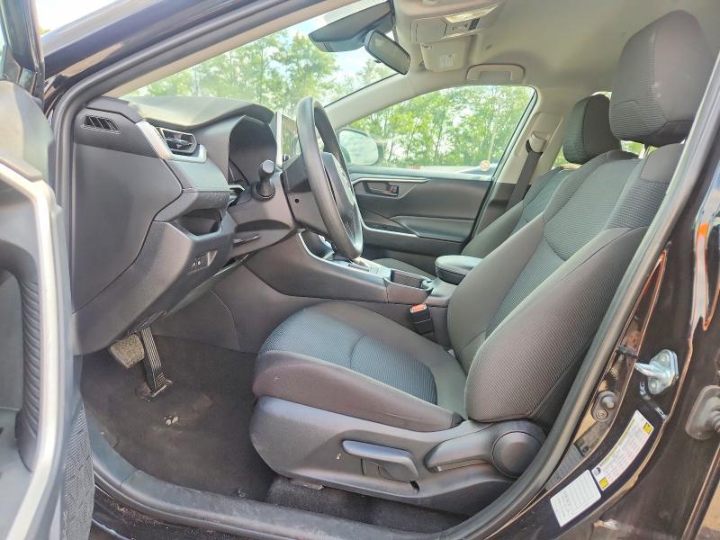 2025 TOYOTA RAV4 LE — Фото 7 из 13