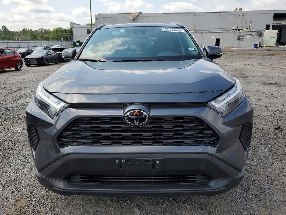 2025 TOYOTA RAV4 LE — Фото 5 из 13