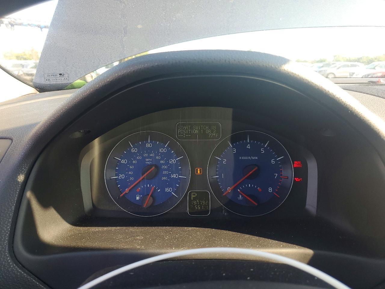 2010 VOLVO S40 T5 — Фото 9 из 12