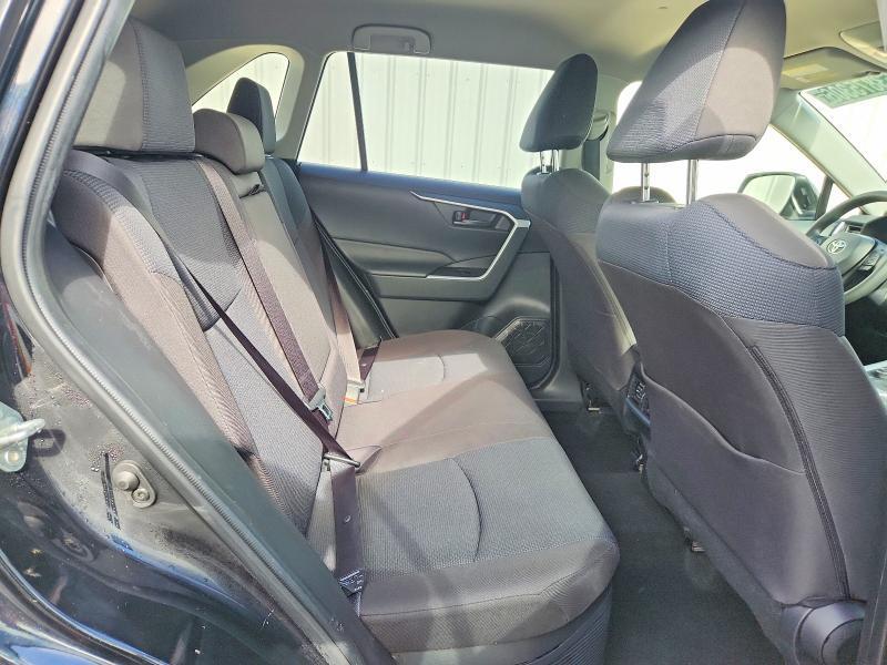 2025 TOYOTA RAV4 LE — Фото 11 из 13