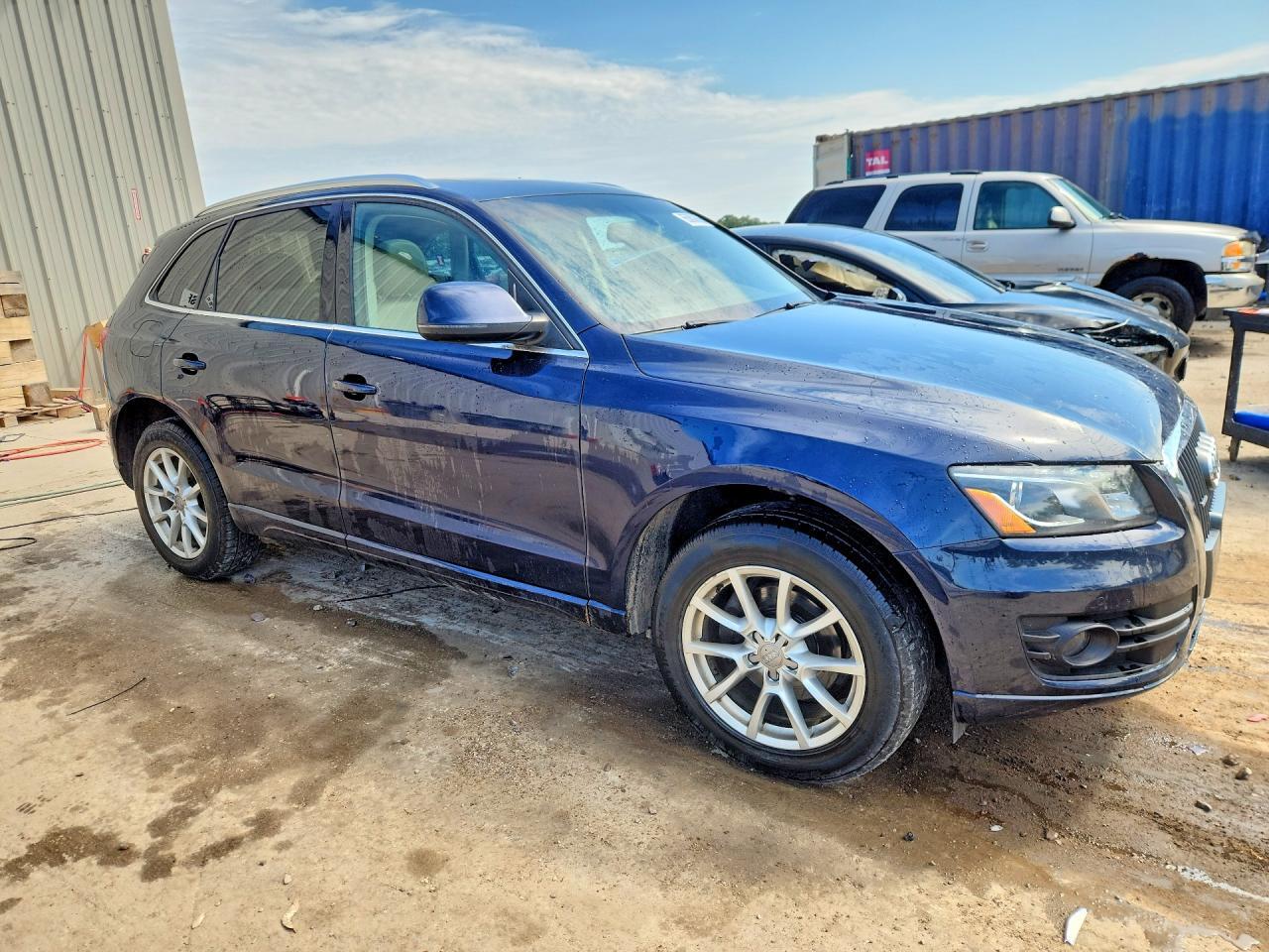 2011 AUDI Q5 PREMIUM PLUS — Фото 4 из 13