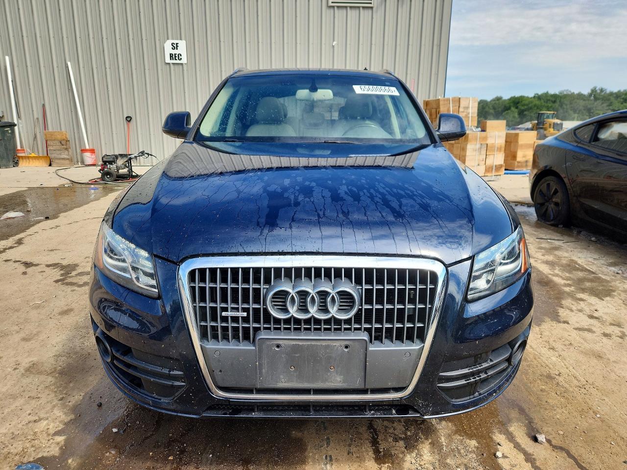 2011 AUDI Q5 PREMIUM PLUS — Фото 5 из 13