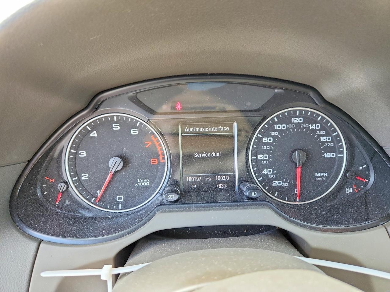 2011 AUDI Q5 PREMIUM PLUS — Фото 9 из 13