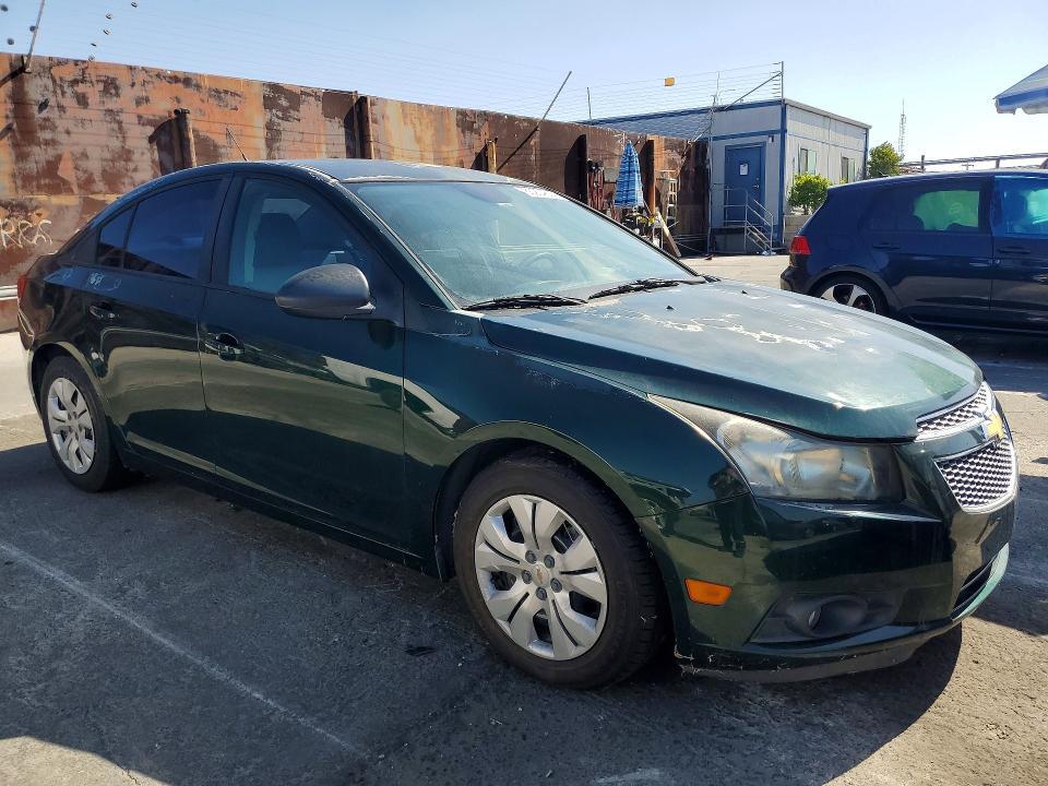 1G1PA5SGXE7151907 2014 CHEVROLET CRUZE photo no. 4