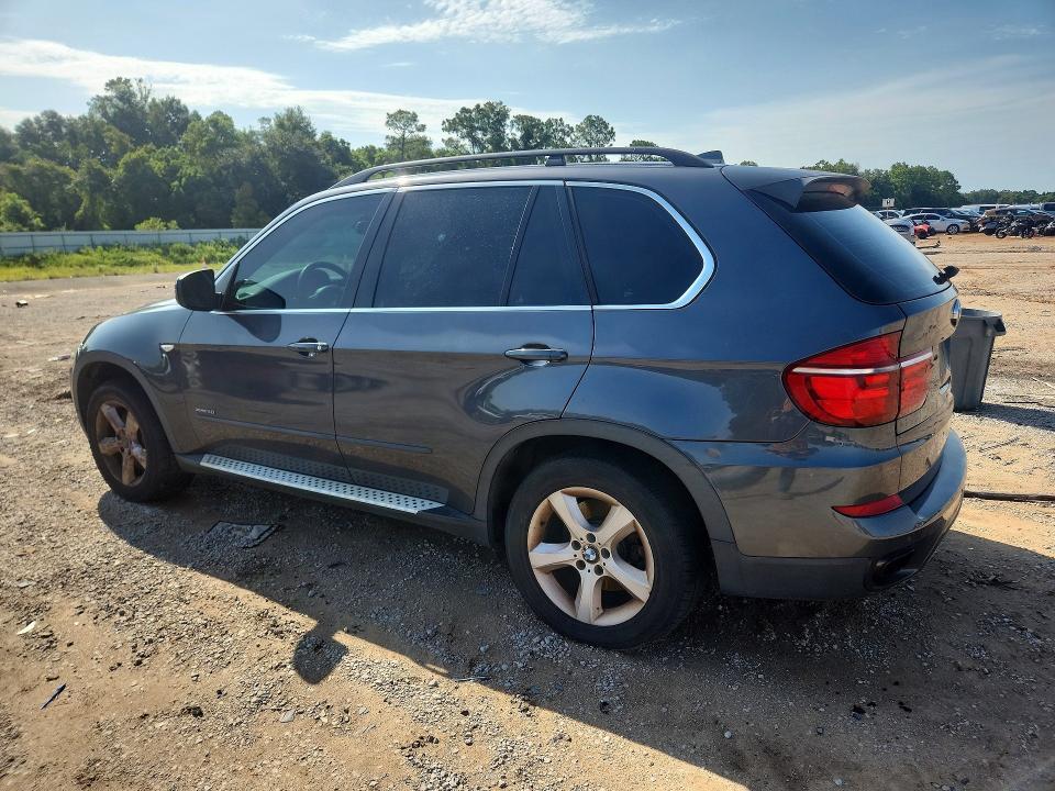 2011 BMW X5 XDRIVE50I — Фото 2 из 12