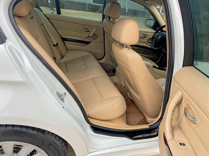 2011 BMW 328 I — Фото 6 из 10