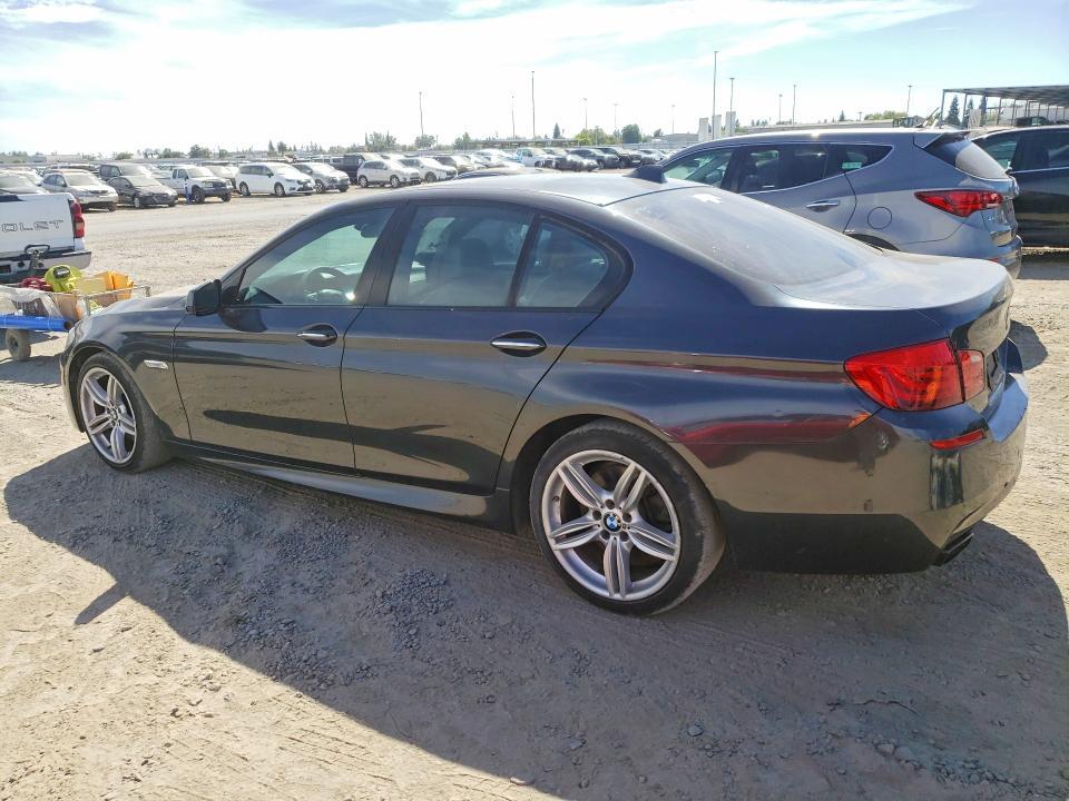 2011 BMW 550 I — Фото 2 из 12