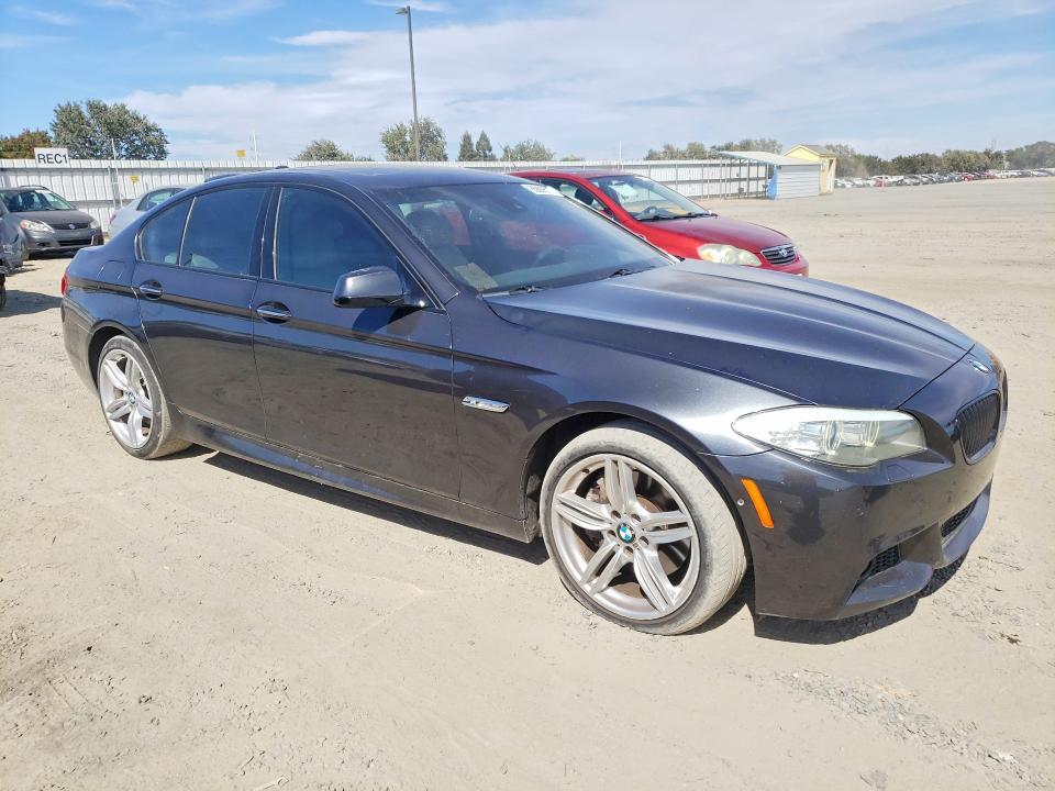 2011 BMW 550 I — Фото 4 из 12