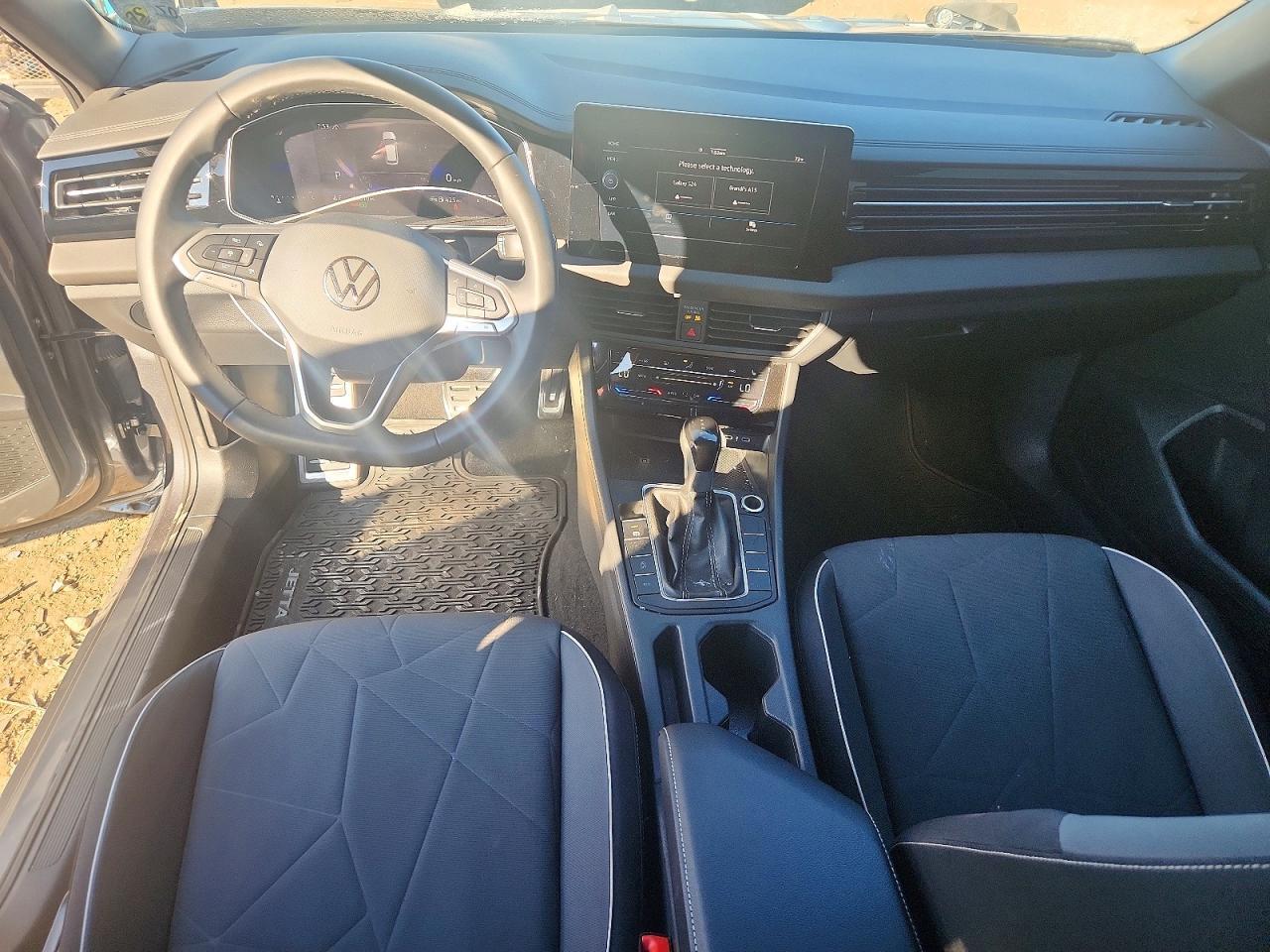 2025 VOLKSWAGEN JETTA SPORT — Фото 8 из 12