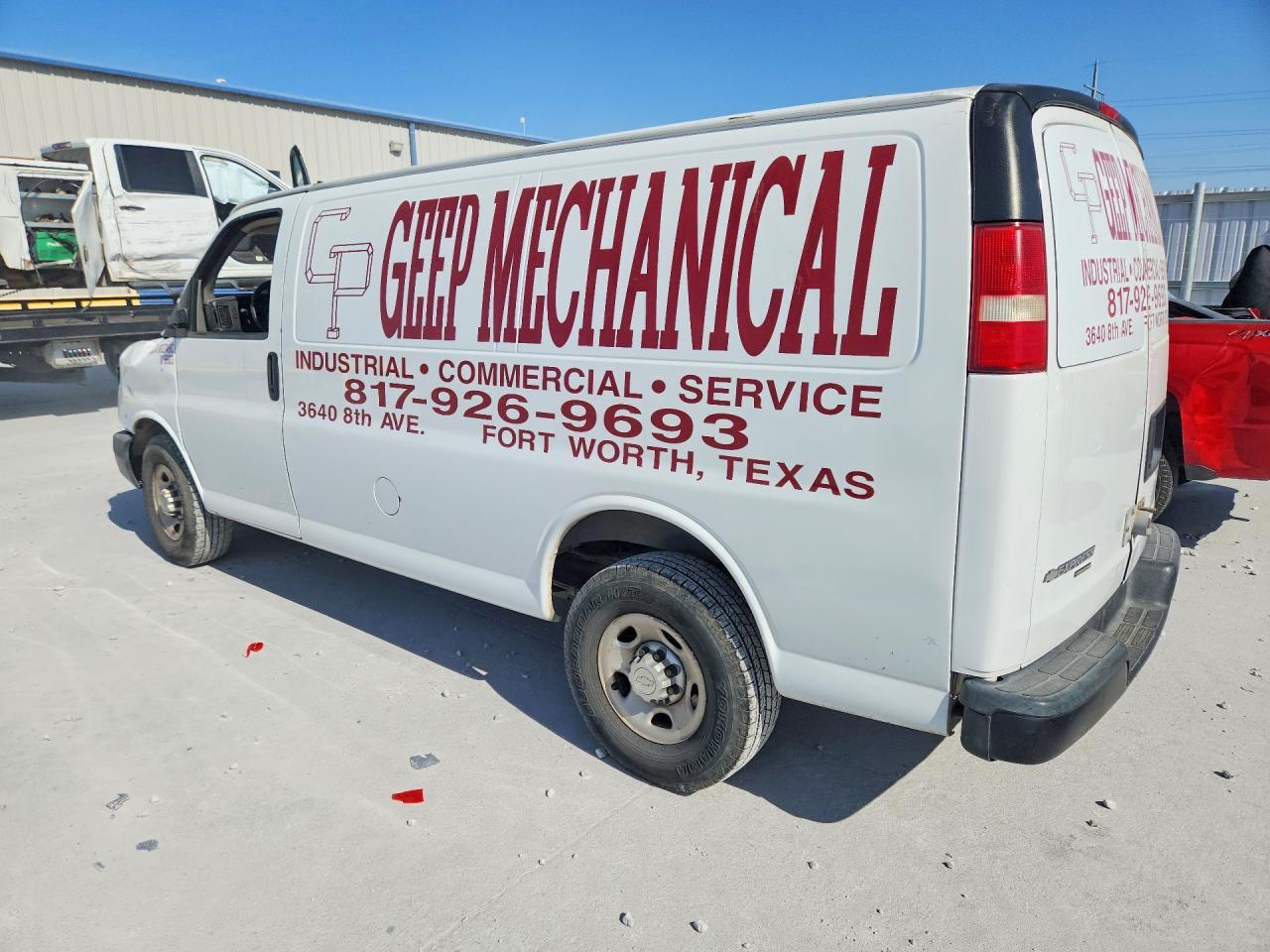 2014 CHEVROLET EXPRESS G2500 — Фото 2 из 14