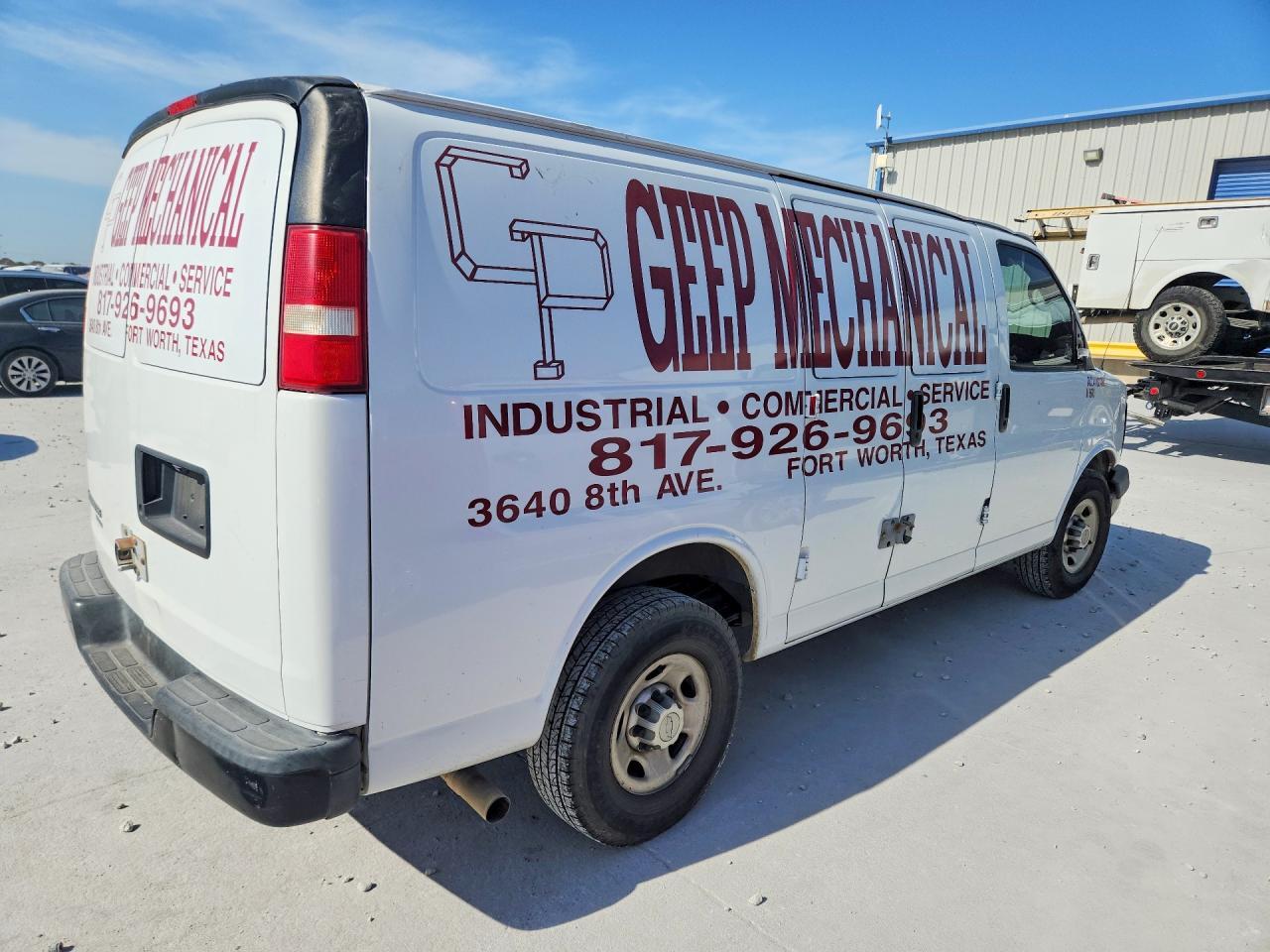2014 CHEVROLET EXPRESS G2500 — Фото 3 из 14