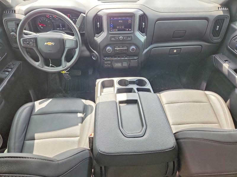 2024 CHEVROLET SILVERADO C1500 — Фото 8 из 12