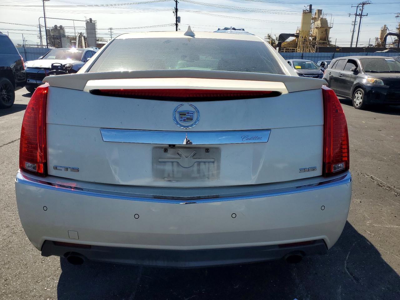 2011 CADILLAC CTS PREMIUM COLLECTION — Фото 6 из 12