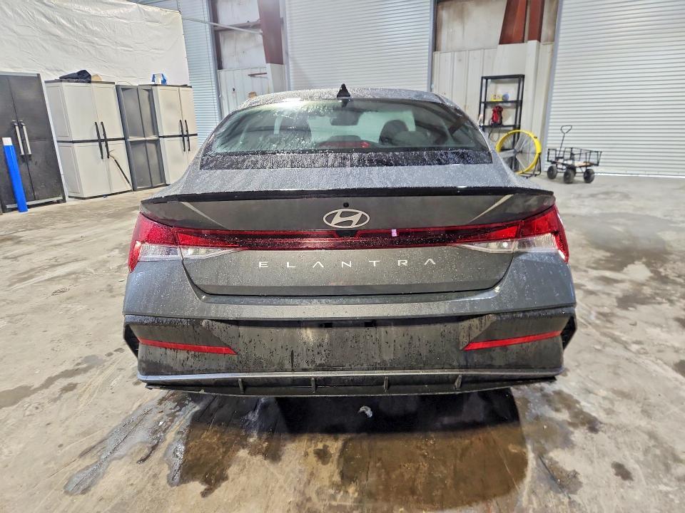 2026 HYUNDAI ELANTRA SEL SPORT — Фото 6 из 13