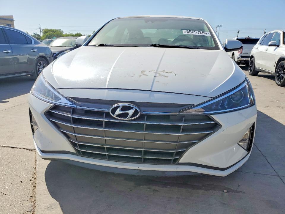 2019 HYUNDAI ELANTRA SEL — Фото 5 из 12
