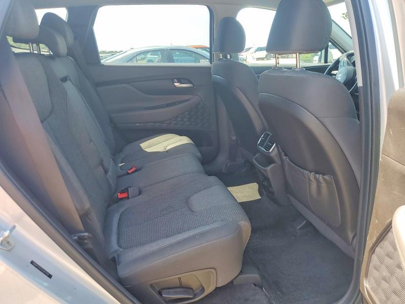 2019 HYUNDAI SANTA FE SE — Фото 10 из 12