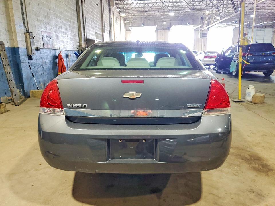 2011 CHEVROLET IMPALA LS — Фото 6 из 12