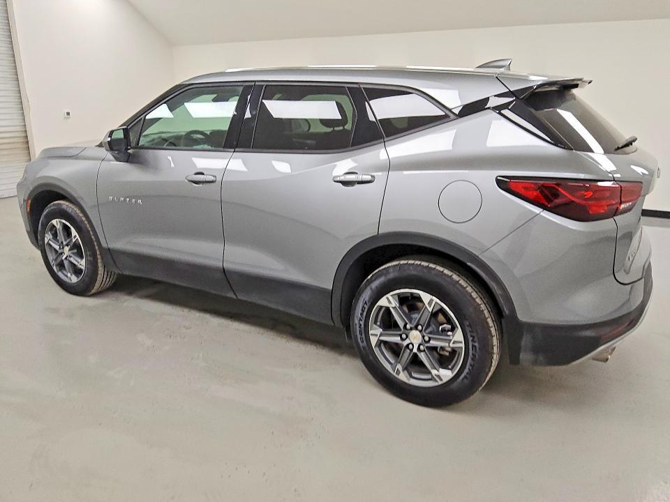 2026 CHEVROLET BLAZER 2LT — Фото 2 из 13