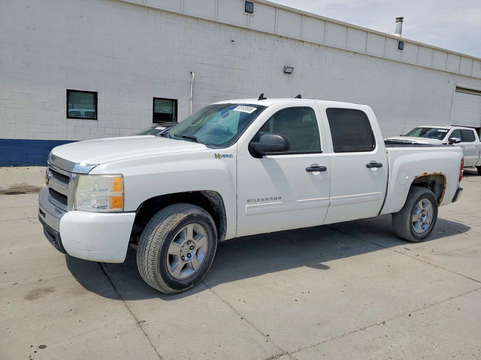 2011 CHEVROLET SILVERADO 3GCUKUEJXBG130158