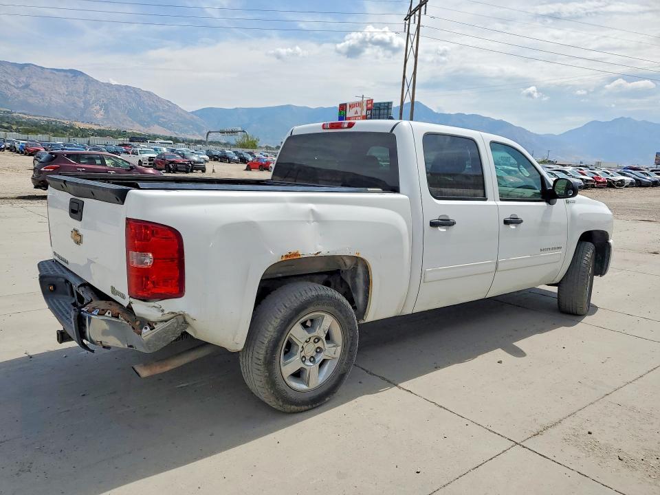 2011 CHEVROLET SILVERADO K1500 HYBRID — Фото 3 из 12