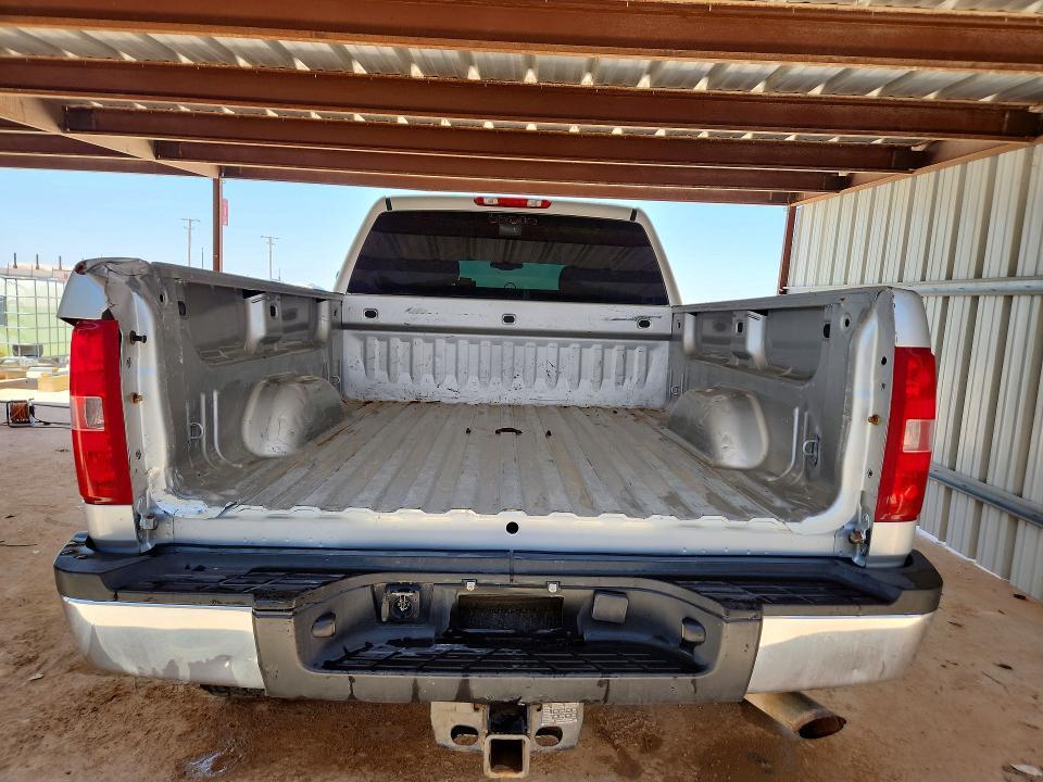2011 CHEVROLET SILVERADO K2500 HEAVY DUTY LT — Фото 6 из 12