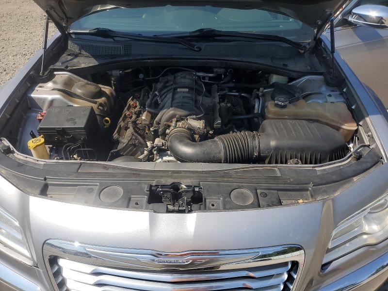 2014 CHRYSLER 300C — Фото 11 из 13