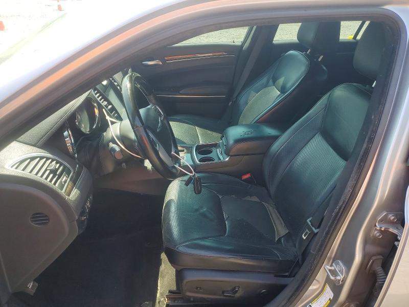 2014 CHRYSLER 300C — Фото 7 из 13